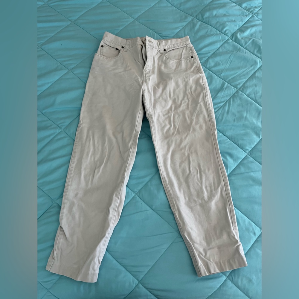 white mom jeans